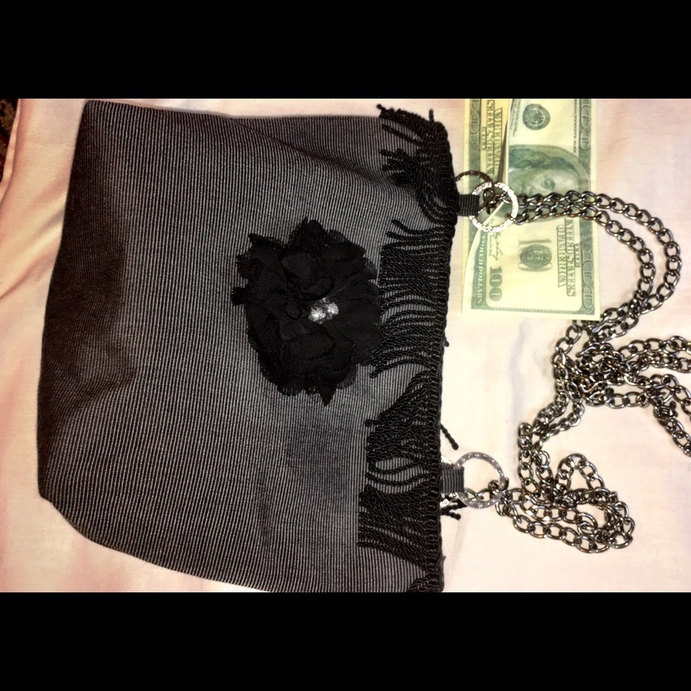 REDUCED AGAIN Black purse/fringe chain, - Picture 1 of 12